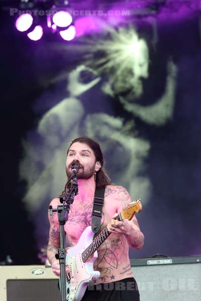 BIFFY CLYRO - 2016-06-11 - PARIS - Hippodrome de Longchamp - Main Stage - Simon Alexander Neil